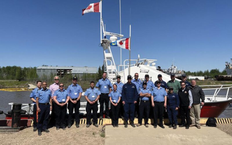 U.S., Canada Coast Guards Meet, Talk Joint Mission