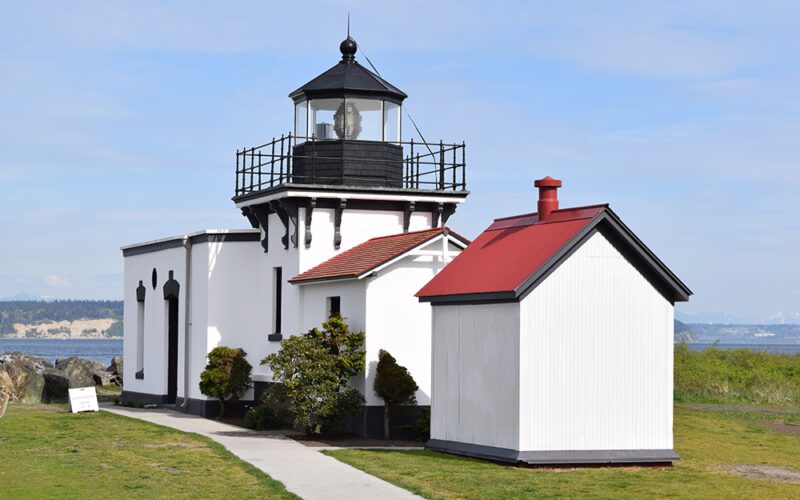 Coast Guard to Detail Proposed Soil Cleanup at Washington’s Point No Point Light Station